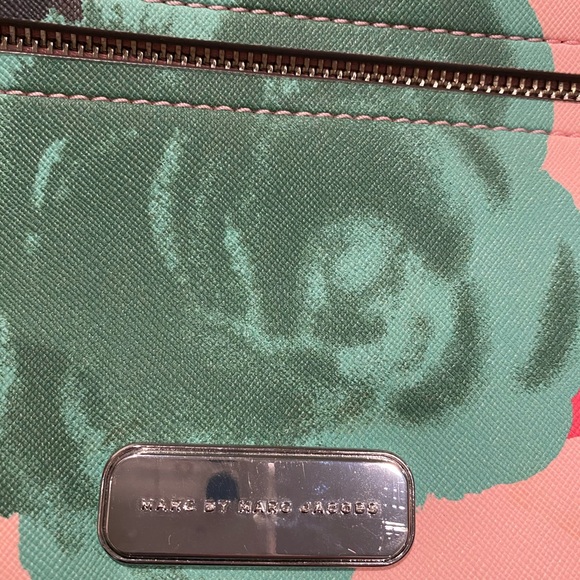 Marc by Marc Jacobs Rose Print Crossbody - Picture 6 of 6
